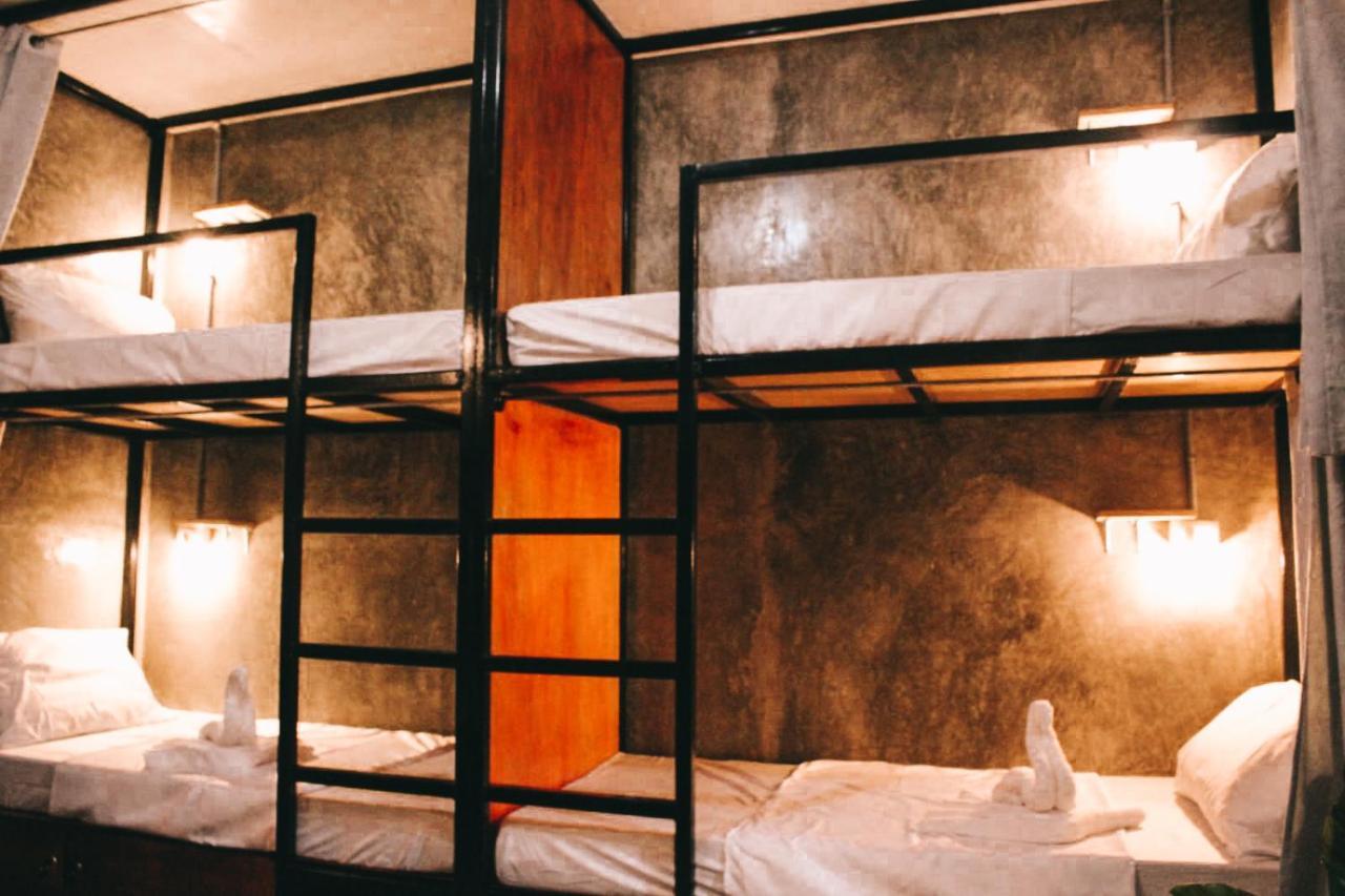 The Hangover Hostel Moalboal Zewnętrze zdjęcie